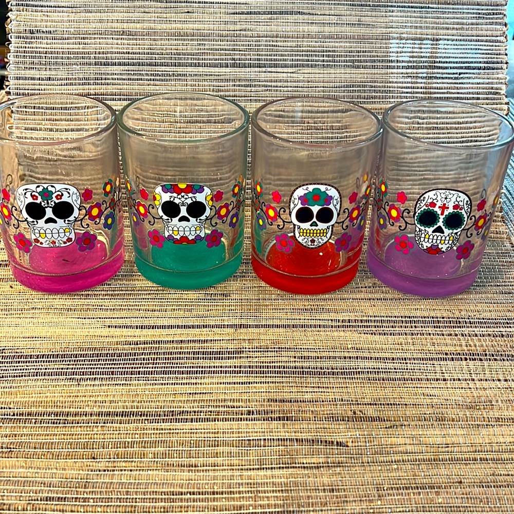 💀💀Sugar Skulls Set of 4 Double Old-Fashioned Glasses.  NWT.